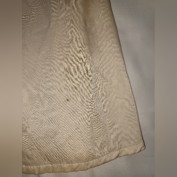 Petite Sophisticate top/ 100% Silk button up blouse  cream size 8 - Picture 6 of 6